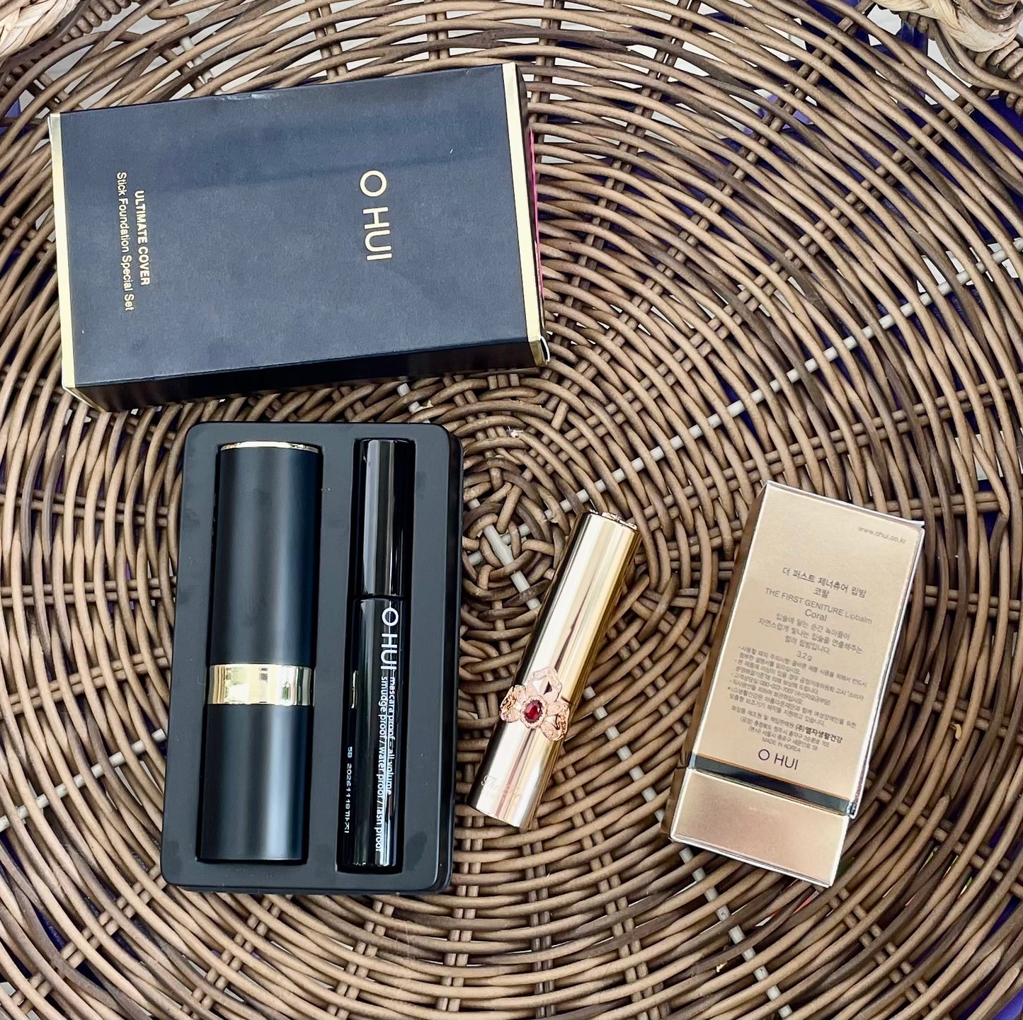 🌸Beauty Deal 8: OHUI Ultimate Cover Stick Foundation + OHUI Lip Balm