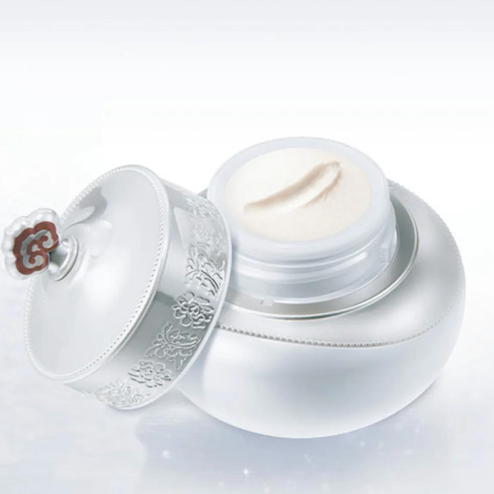 Gongjinhyang: Seol Radiant Ultimate Corrector Jumpo Size 50ml
