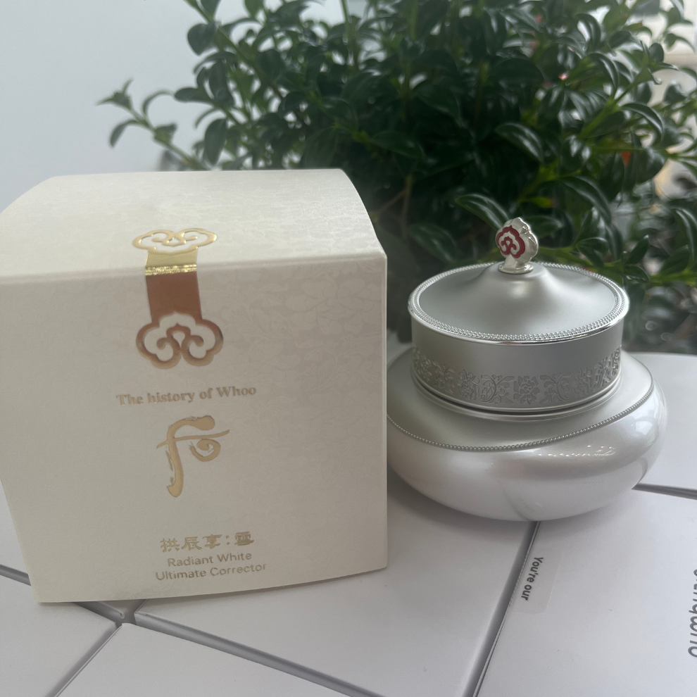 Gongjinhyang: Seol Radiant Ultimate Corrector Jumpo Size 50ml