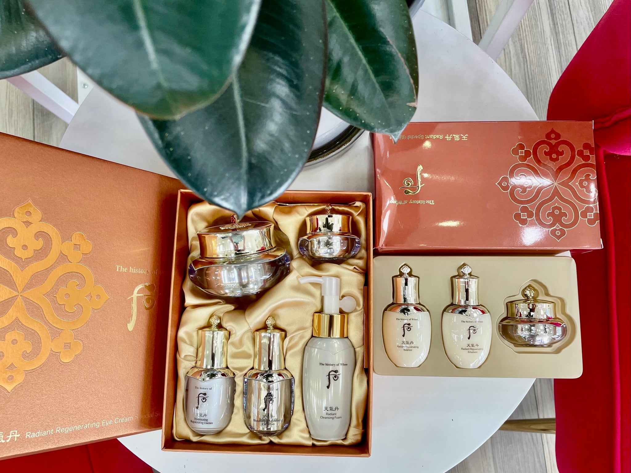 Cheongidan Radiant Regenerating Eye Cream Special 50ml set + gift