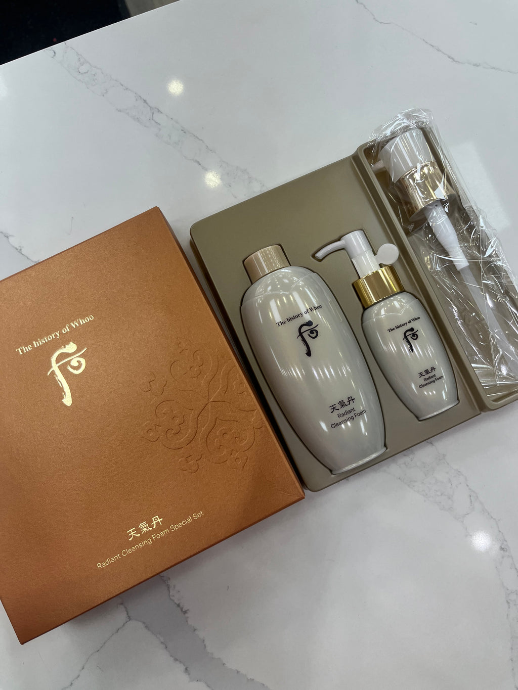 Whoo radiant cleansing foam special set 200ml +50ml