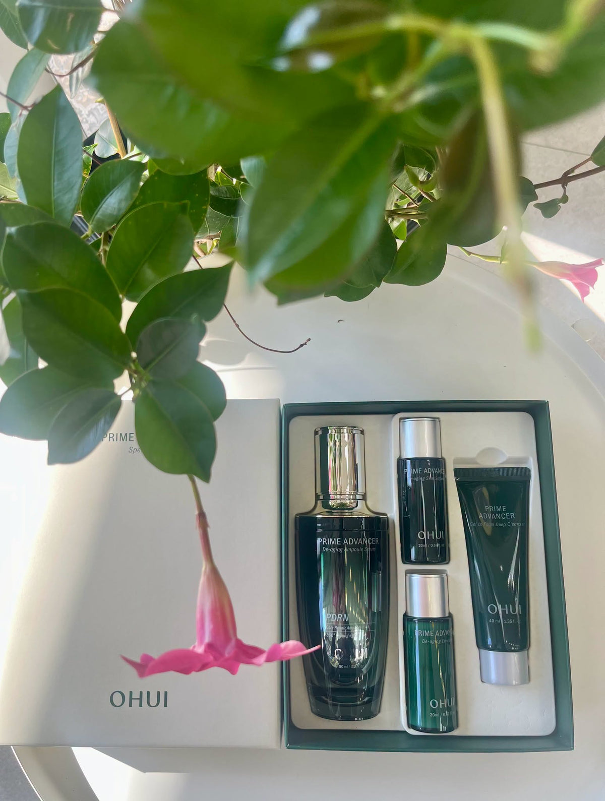 OHUI Prime Advancer De-Aging Ampoule Serum 90ml Set