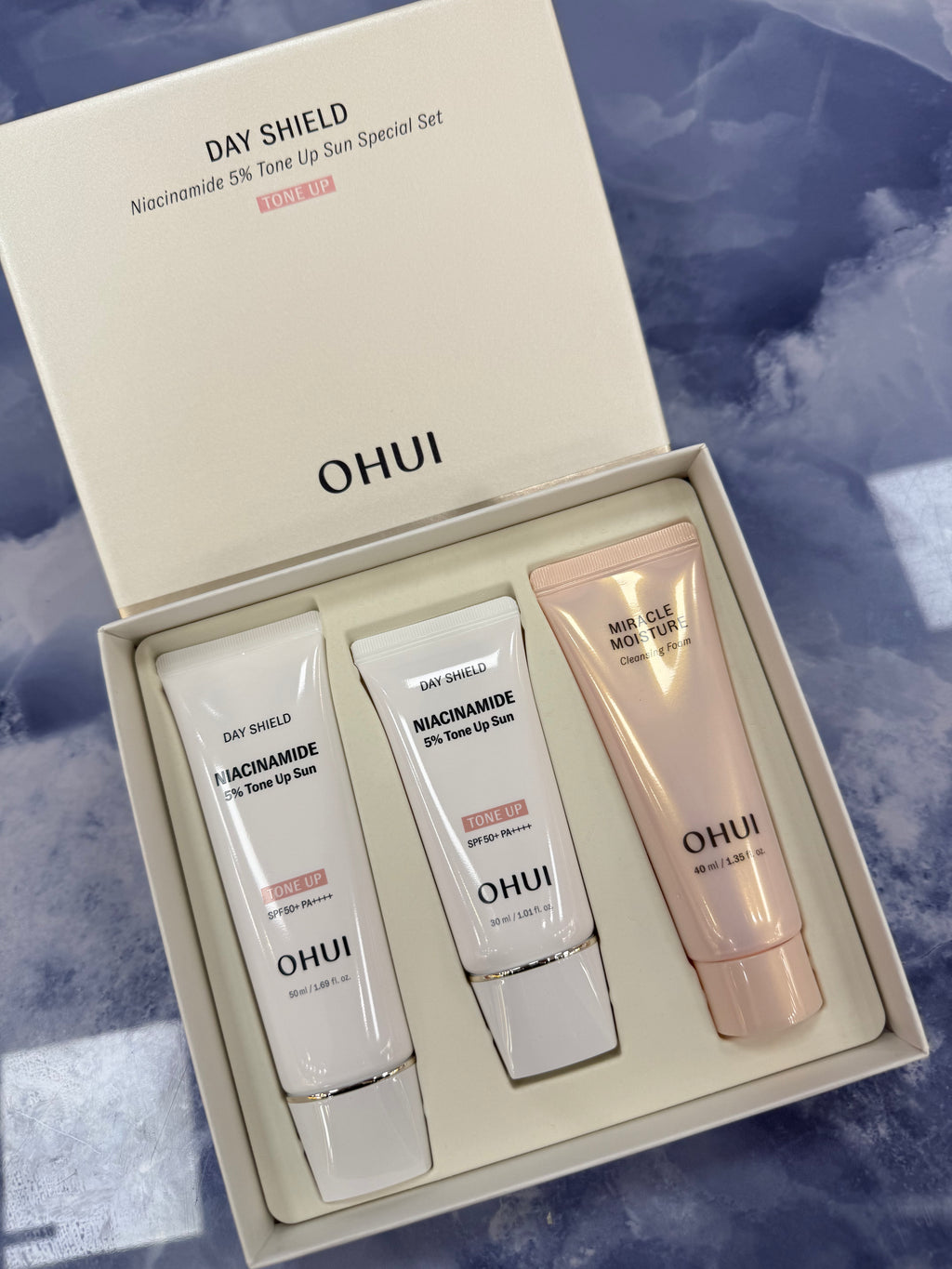Day Shield Niacinamide 5% Tone-Up Sunscreen 50ml + 30ml set