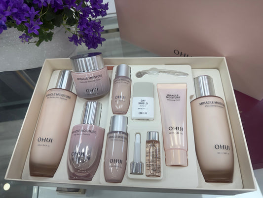 OHUI Miracle Moisture 4cs Special Set