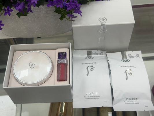 Gongjinhyang seol Whitening Moisture Glow Cushion Special Set 1 + 2 refills (SPF50+, PA+++)