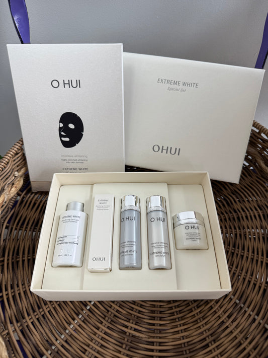 OHUI Extreme White Melatoning Dark Spot Ampoule Essence Special Set